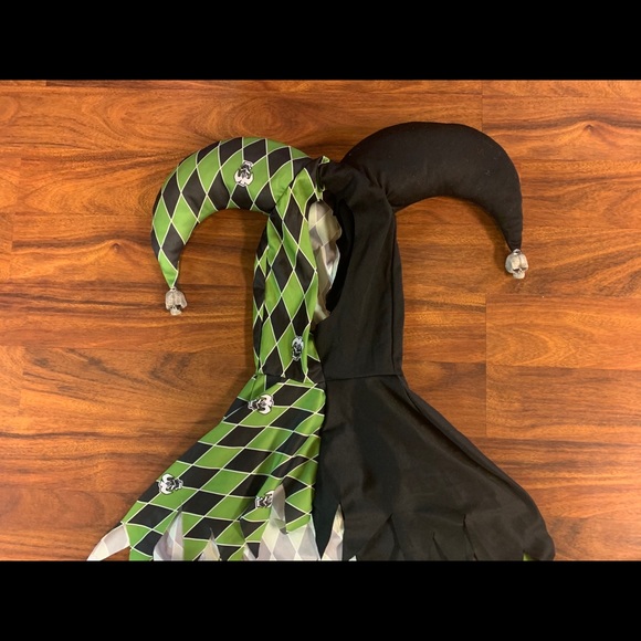 Green jester costume - Picture 2 of 9